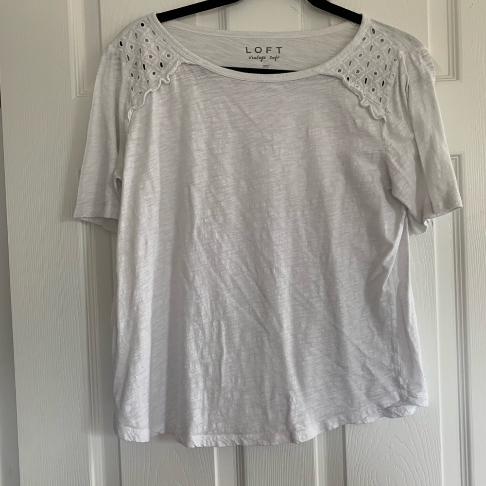 Women’s White Top
